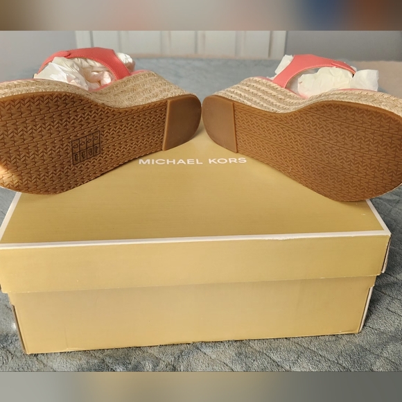 NWOT Michael Kors Laney Pink Thong Espadrille Sandals. NIB. - Picture 9 of 14